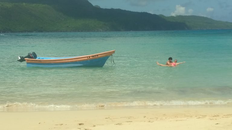 boat la india beach green mountains samana