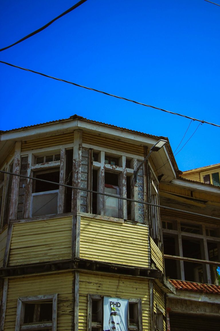 colonial wooden building balcony monte cristi