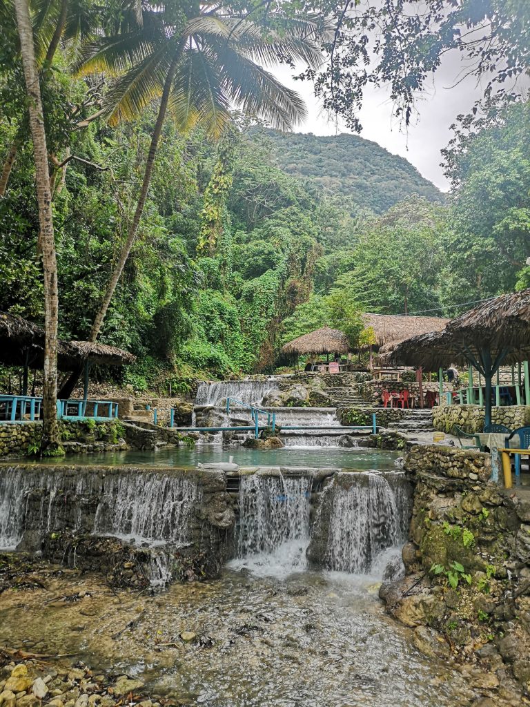 los patos natural waterfall spring pool palapas barahona