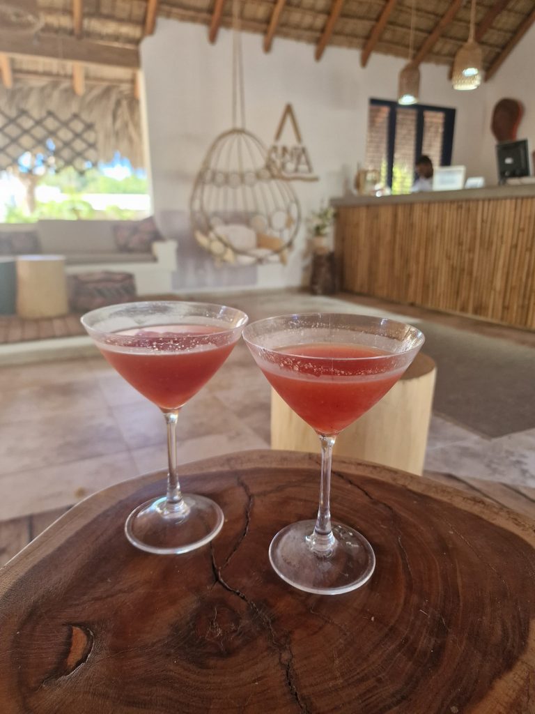 pink martinis glasses stylish bar punta rucia