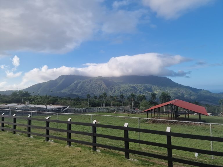 rancho la catalina horse ranch dramatic mountain constanza